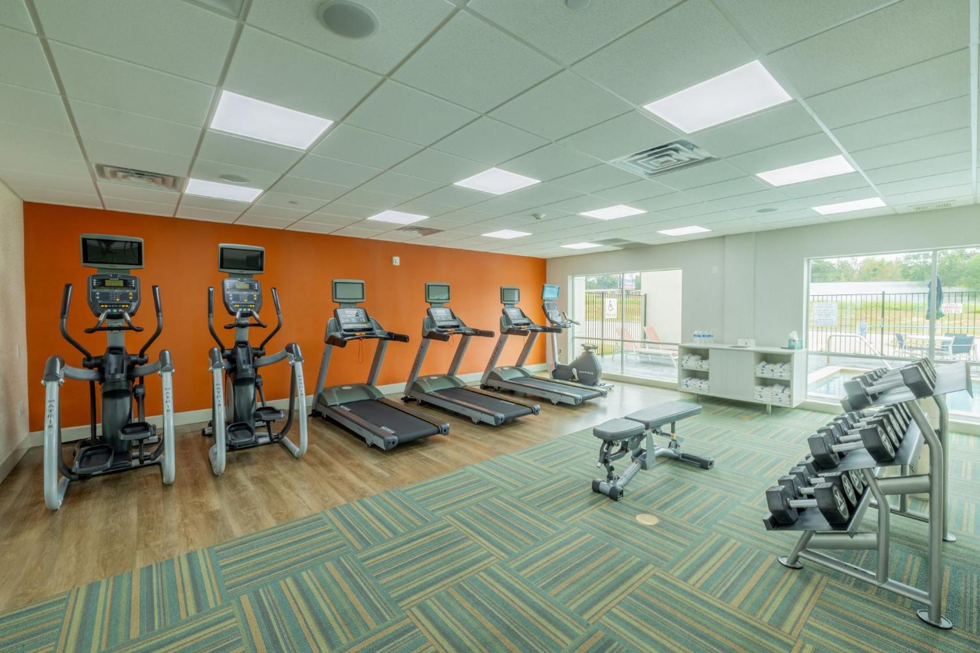Holiday Inn Express & Suites - Lindale By Ihg Kültér fotó